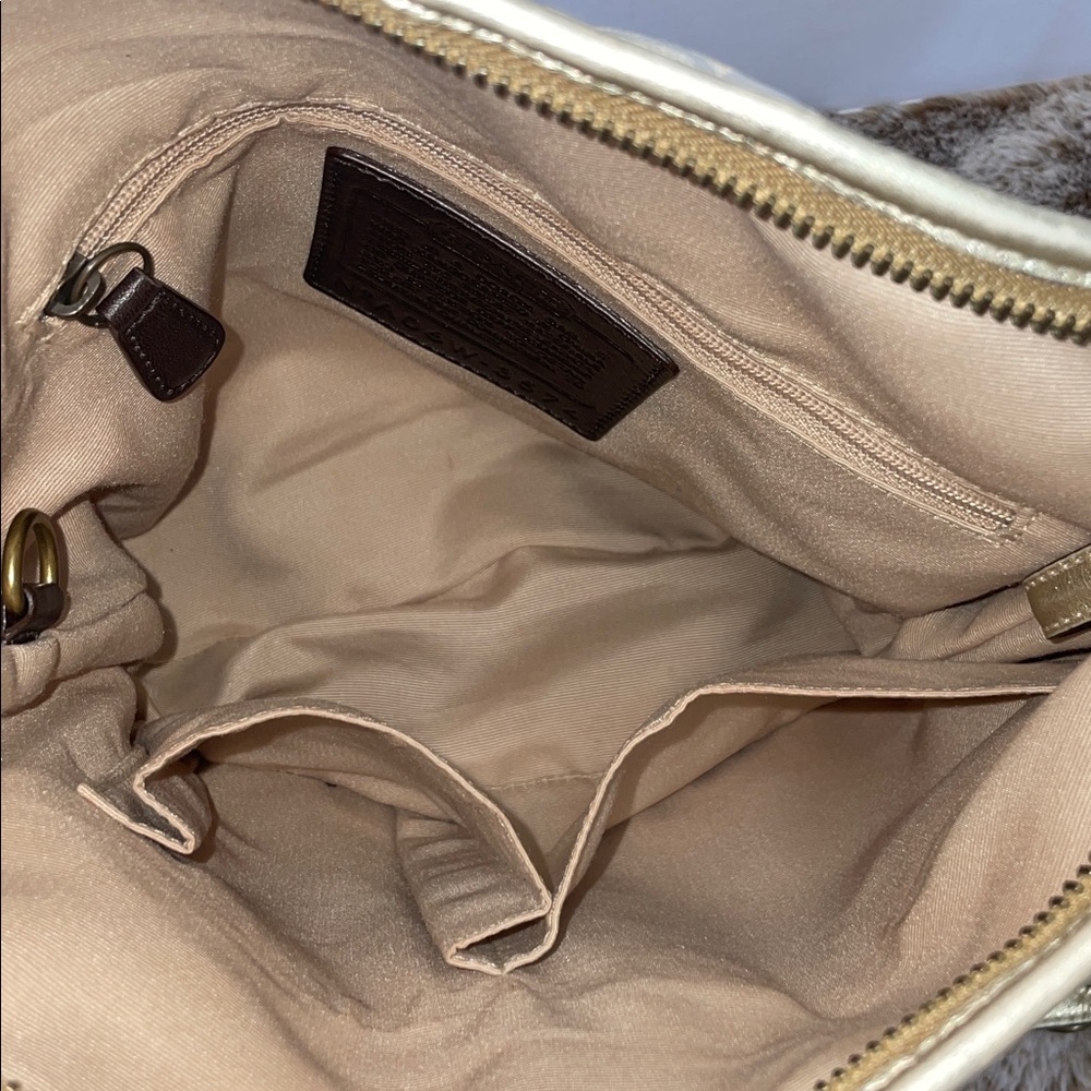 Vintage Coach Signature ‘Soho’ Duffle Crossbody - Picture 15 of 17